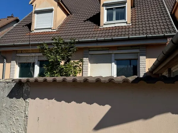 Eladó ház Vác 295 nm