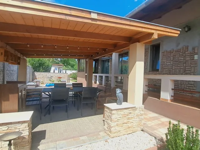 Eladó ház Taksony 149 nm