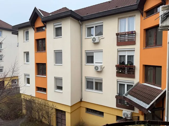 Eladó lakás Budapest XVIII. kerület, Gloriett-telep 60 nm