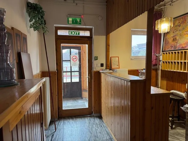 Kiadó kereskedelmi és ipari ingatlan Budapest XVI. kerület, Rákosszentmihály 320 nm