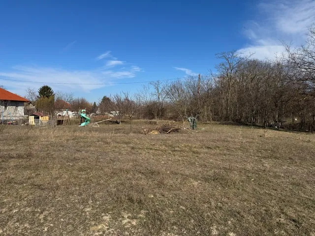 Eladó telek Baracska 2034 nm