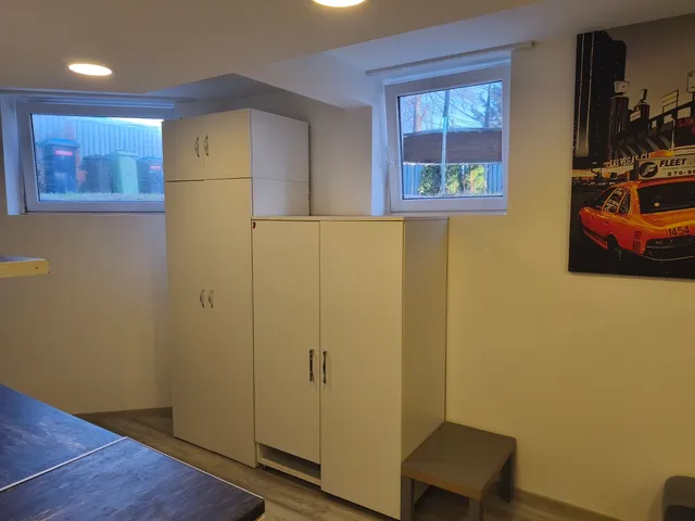 Kiadó kereskedelmi és ipari ingatlan Budapest XVI. kerület, Rákosszentmihály 20 nm