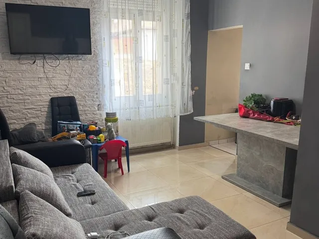 Eladó ház Aszód 320 nm