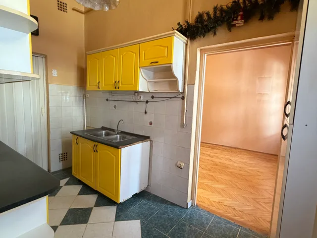 Eladó lakás Budapest VI. kerület, Nagykörúton kívüli terület 40 nm