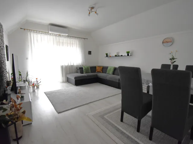 Eladó lakás Debrecen, Boldogfalvikert 62 nm
