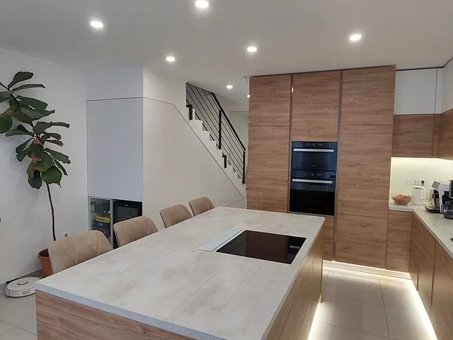 Eladó ház Debrecen, Nyulas 215 nm