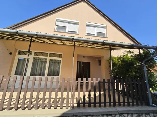 Eladó ház Dombóvár 132 nm