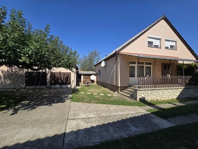 Eladó ház Dombóvár 132 nm