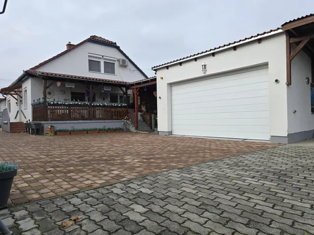 Eladó ház Dombóvár 146 nm