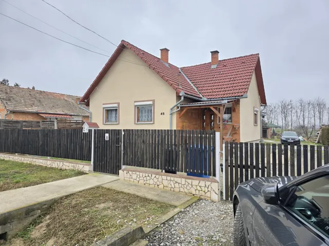 Eladó ház Sásd 71 nm