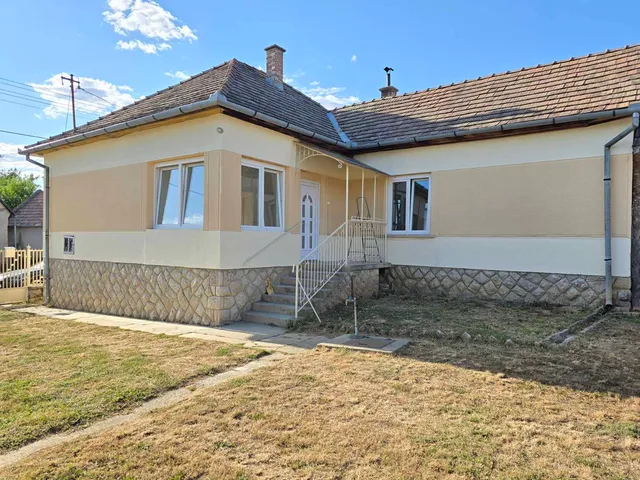 Eladó ház Döbrököz 82 nm