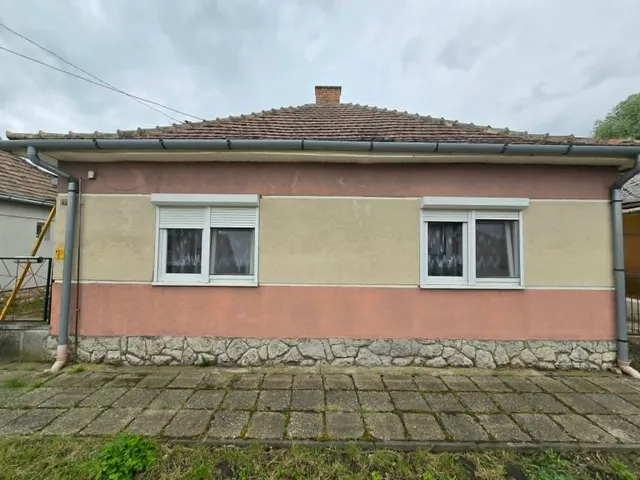 Eladó ház Dombóvár 70 nm