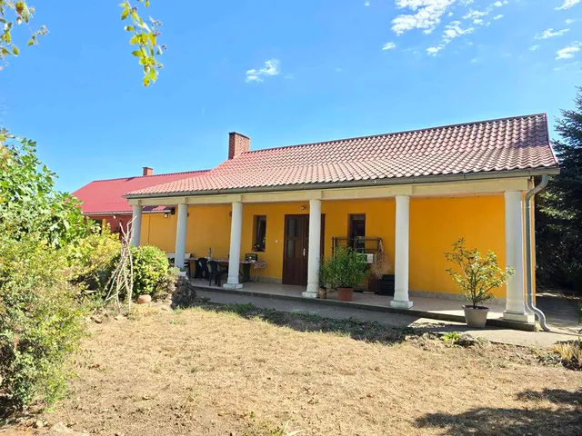 Eladó ház Kapospula, Alsóhetény 130 nm
