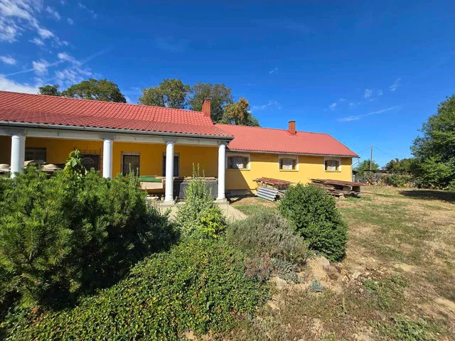 Eladó ház Kapospula, Alsóhetény 130 nm