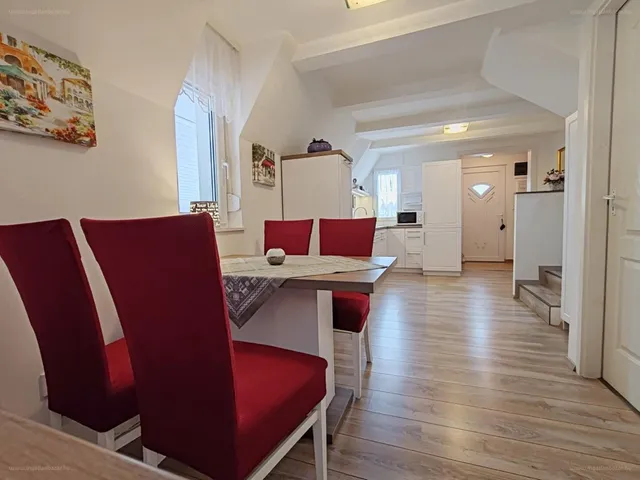 Eladó ház Dombóvár, Gunarasfürdő 95 nm