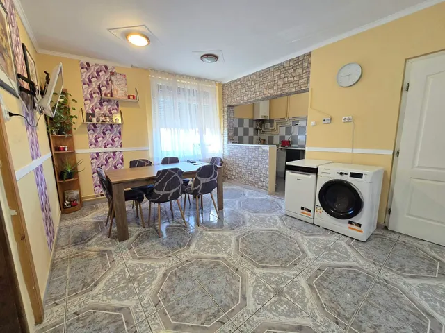 Eladó ház Kaposszekcső 160 nm