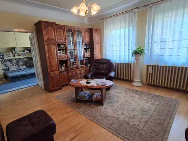Eladó ház Kecskemét, Petőfiváros 110 nm