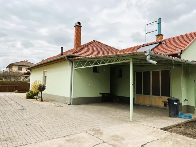 Eladó ház Kecskemét, Kiskecskemét 100 nm