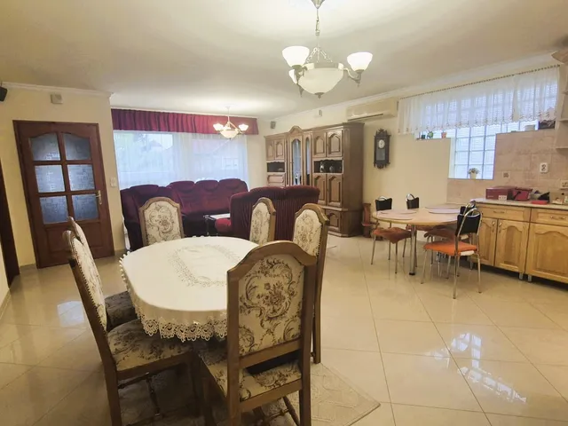 Eladó ház Kecskemét, Kiskecskemét 100 nm