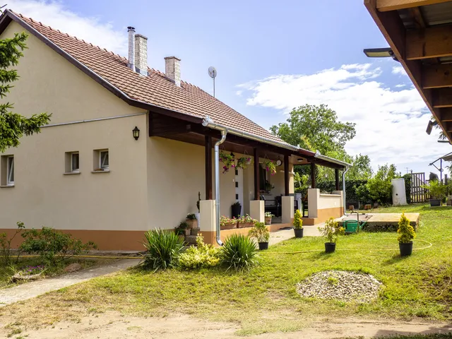 Eladó ház Kecskemét 85 nm