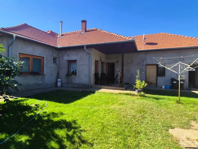 Eladó ház Lakitelek 120 nm