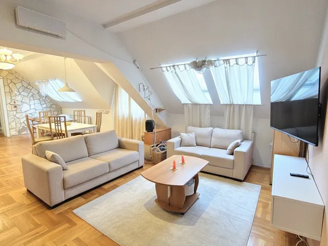 Eladó lakás Kecskemét, Máriaváros 118 nm
