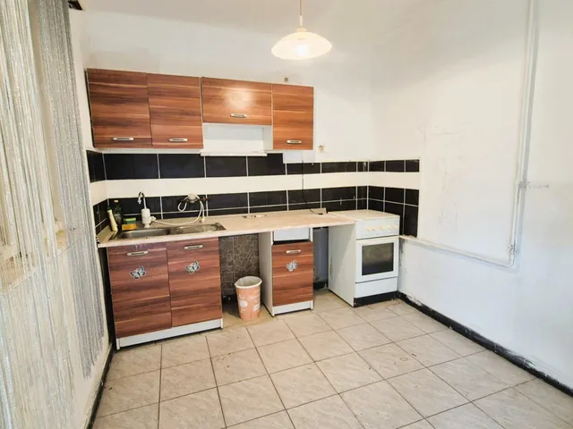 Eladó lakás Kecskemét, Árpádváros 40 nm