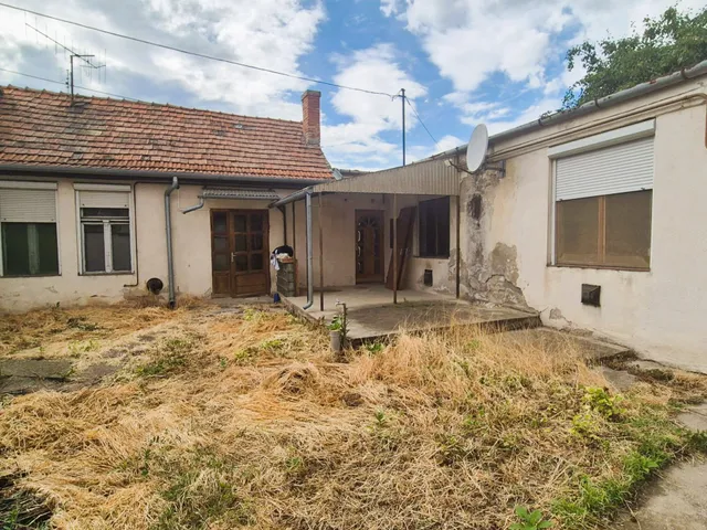 Eladó ház Kecskemét, Rendőrfalu 115 nm