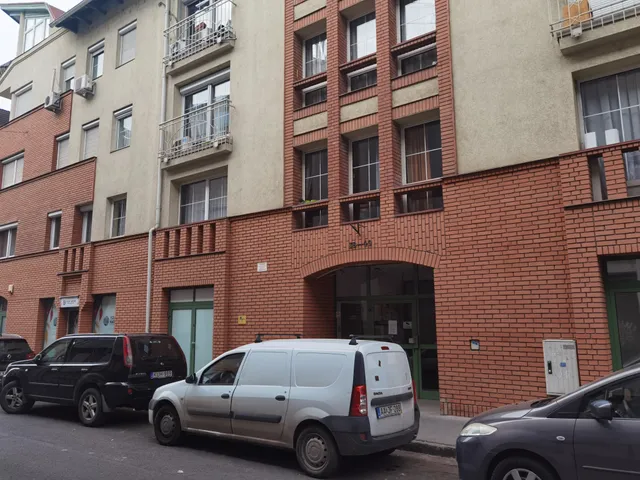 Eladó lakás Budapest IX. kerület, Középső Ferencváros, Viola utca 85 nm