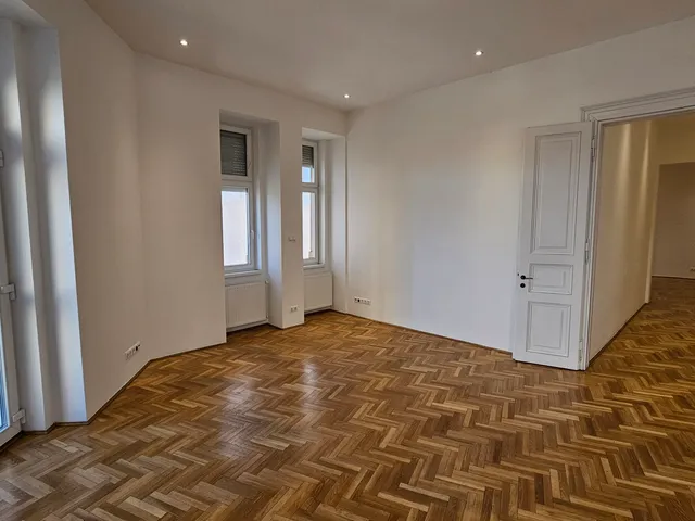 Eladó lakás Budapest XII. kerület, Krisztinaváros XII. ker., Alkotás utca 102 nm
