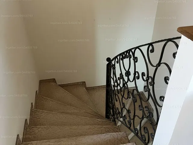 Kiadó ház Budapest XVI. kerület, Rákosszentmihály 160 nm