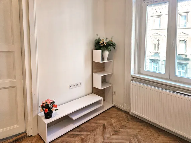Eladó lakás Budapest VII. kerület, Ligetváros, Thököly út 70 nm