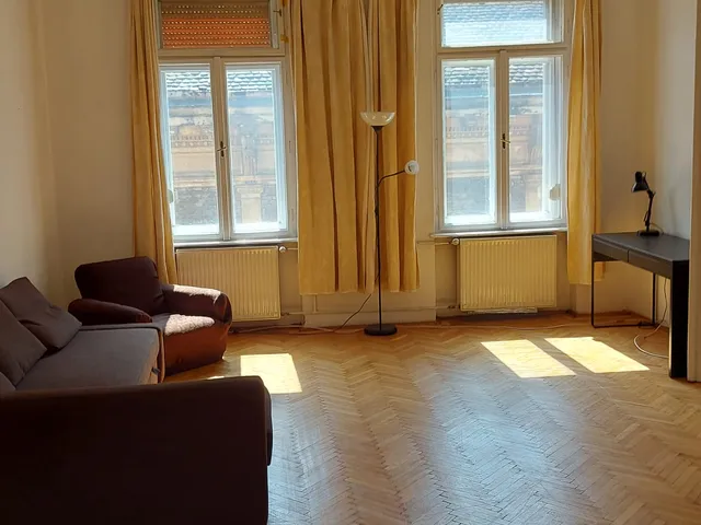 Eladó lakás Budapest VIII. kerület, Palotanegyed, Bródy Sándor utca 120 nm