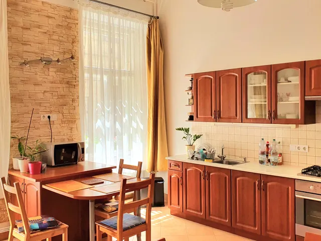 Eladó lakás Budapest VI. kerület, Diplomatanegyed 114 nm