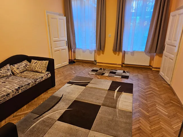 Kiadó lakás Budapest VIII. kerület, Palotanegyed 60 nm