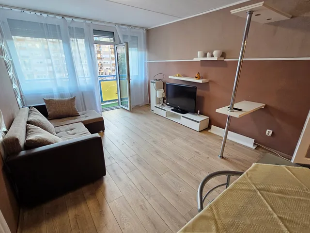 Kiadó lakás Budapest VIII. kerület, Corvin negyed 64 nm