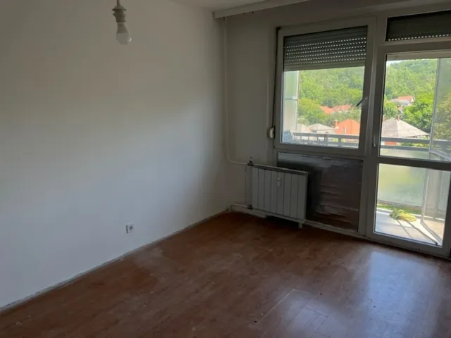 Kiadó lakás Miskolc, Diósgyőr 28 nm