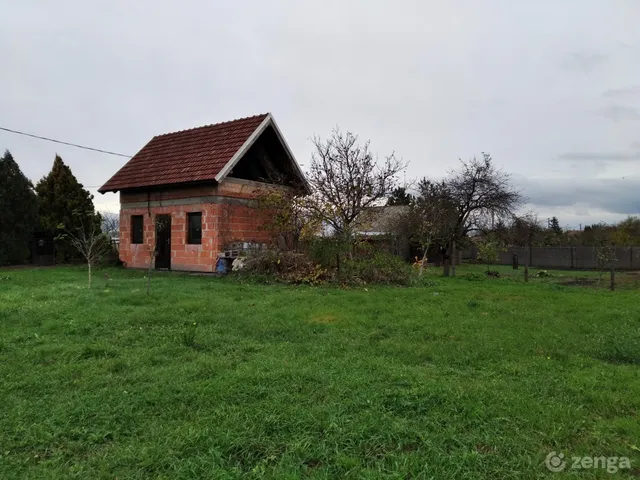 Eladó mezőgazdasági ingatlan Székesfehérvár, Feketehegy 25 nm