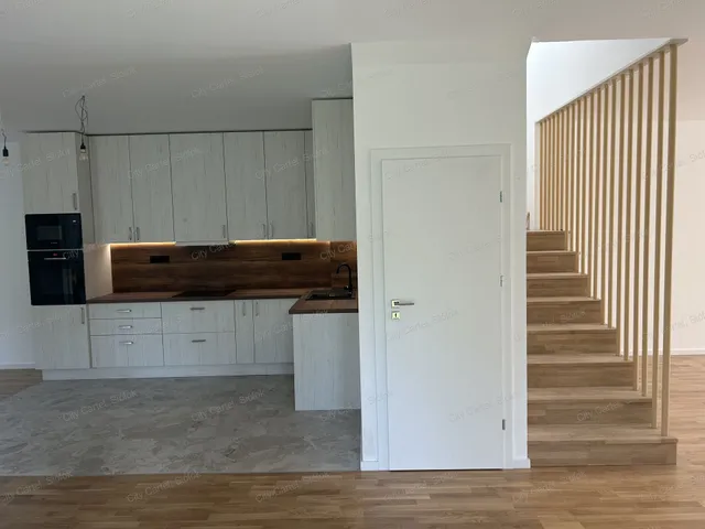 Eladó ház Balatonakarattya 149 nm