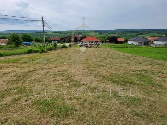 Eladó telek Szőlősgyörök 1000 nm