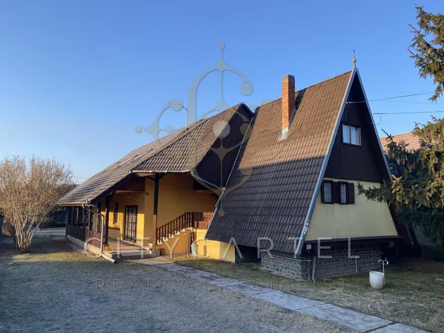 Eladó üdülő és hétvégi ház Balatonkeresztúr 160 nm