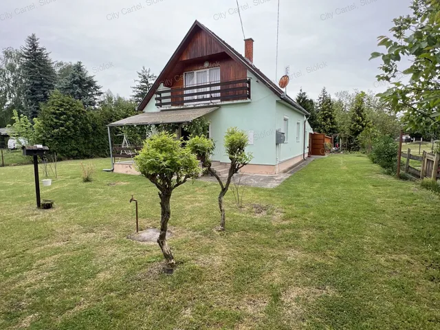 Eladó üdülő és hétvégi ház Balatonmáriafürdő 90 nm