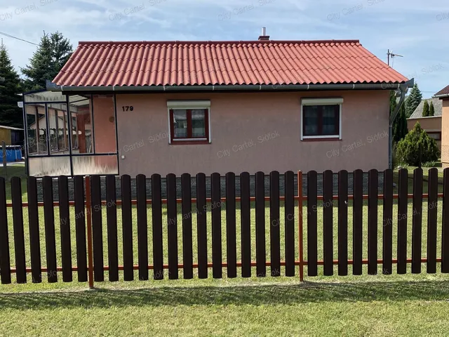 Eladó üdülő és hétvégi ház Balatonmáriafürdő 52 nm