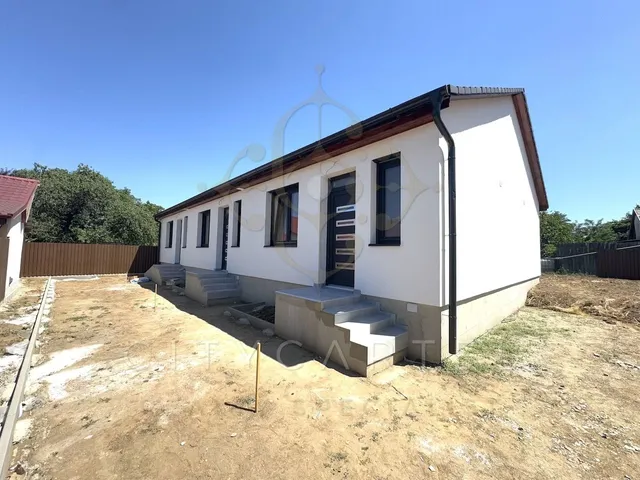 Eladó ház Balatonlelle 54 nm