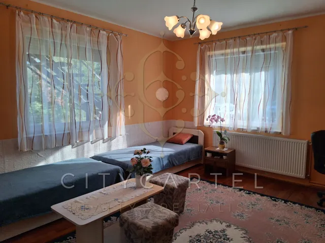Eladó ház Kőröshegy 140 nm
