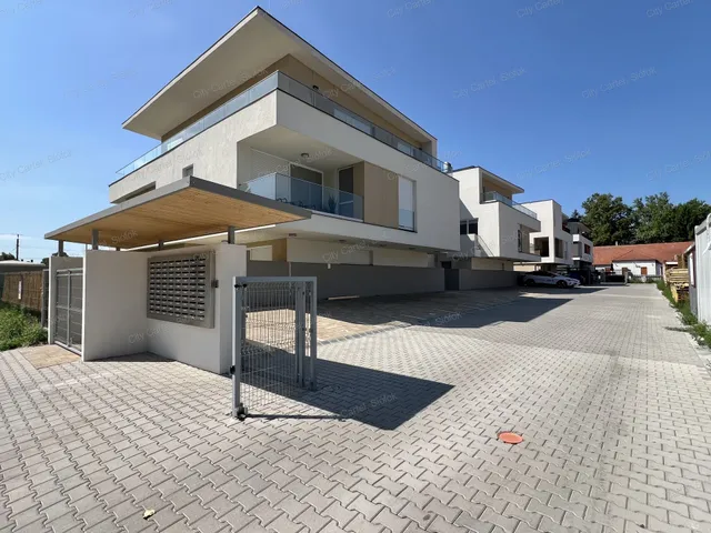 Eladó lakás Balatonlelle 77 nm