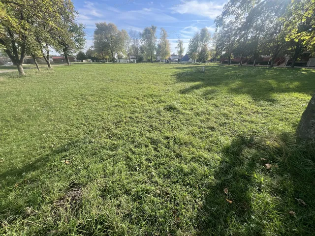 Eladó telek Fonyód 522 nm