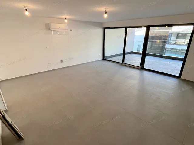 Eladó lakás Balatonszemes 84 nm