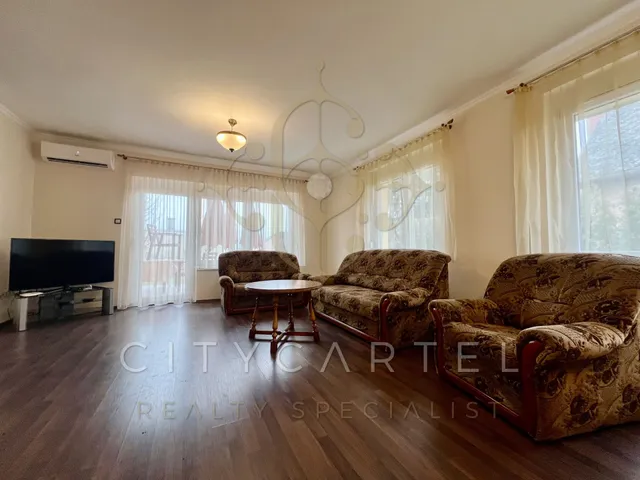 Eladó lakás Balatonlelle 160 nm