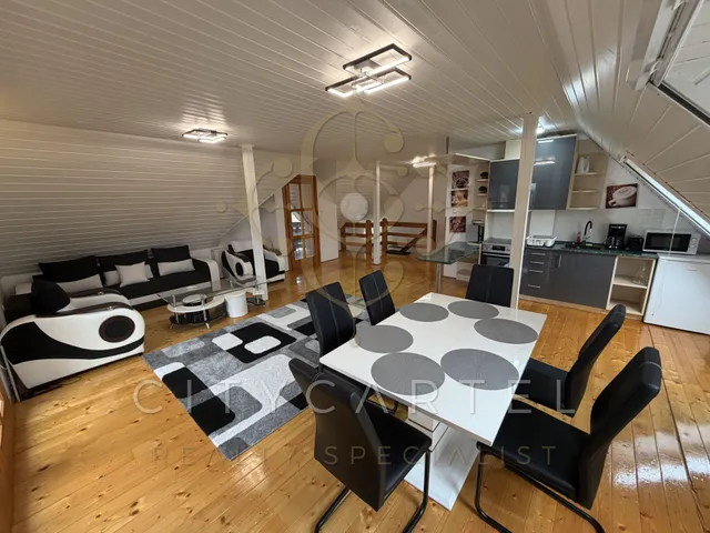 Eladó ház Balatonlelle 220 nm